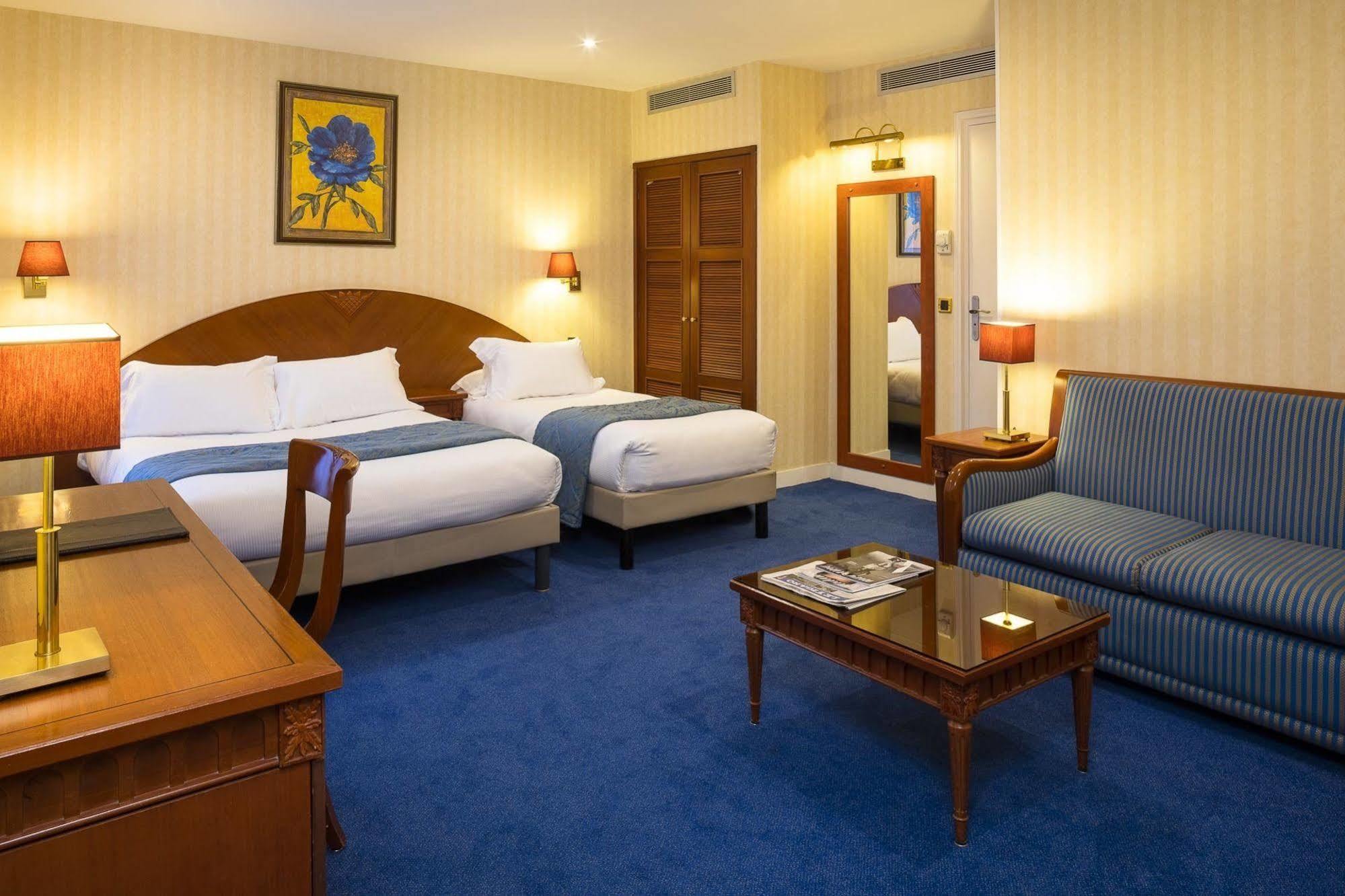 Hotel Imperial Paris Exterior photo